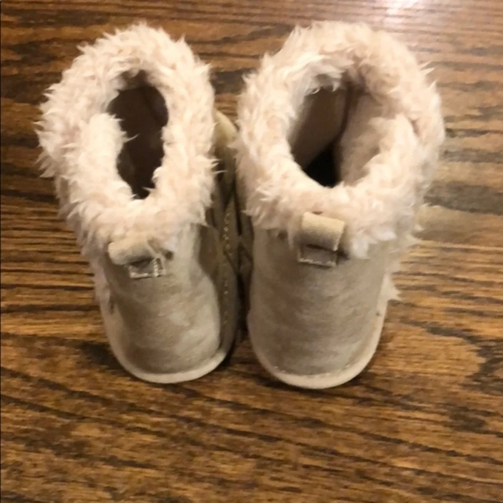 Child of Mine made by Carter’s Slip On Booties